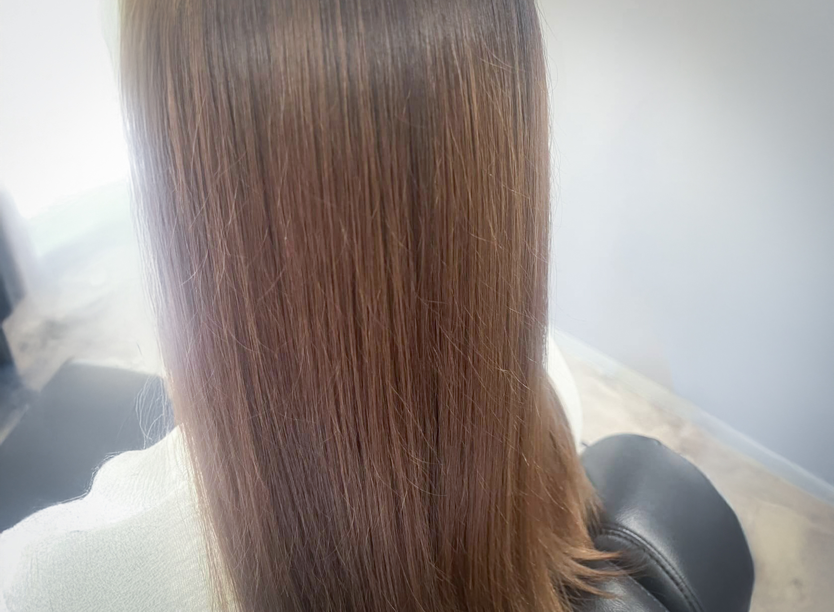 髪のうねりや広がりを整える 髪質改善ケア